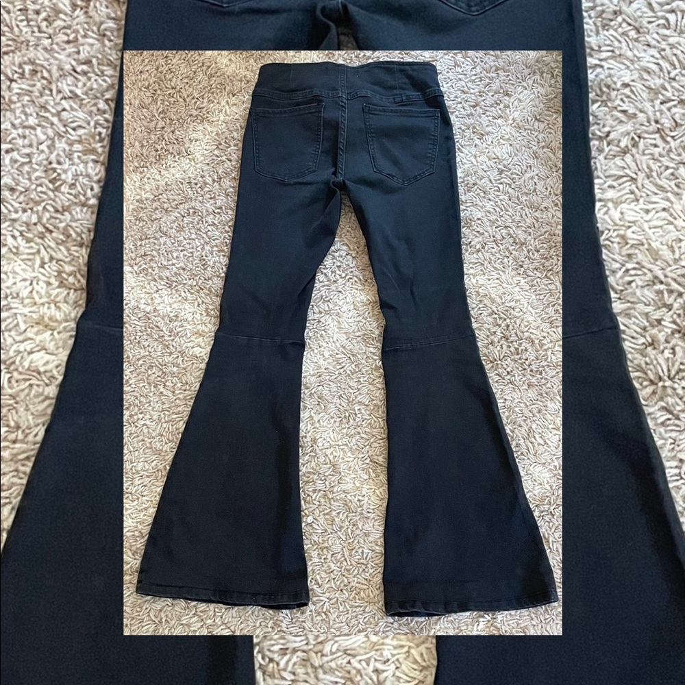 FREE PEOPLE FLARE JEANS!